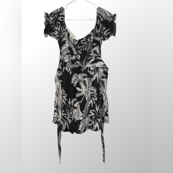 Women’s Romper Off Shoulder Chiffon Jumpsuit Short Cute Playsuit Black and White - Picture 3 of 4